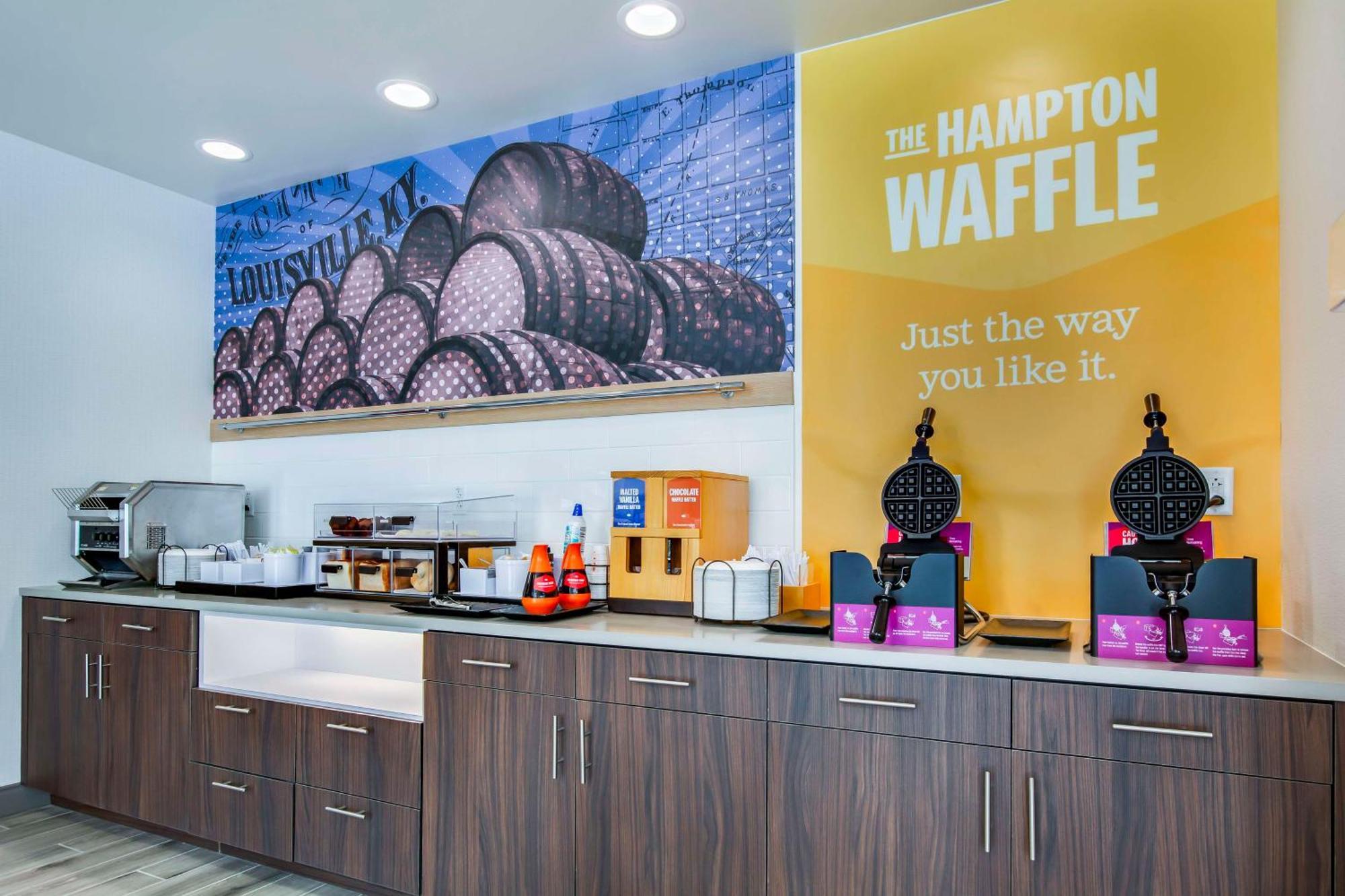 Hampton Inn & Suites By Hilton Louisville East Oxmoor 外观 照片