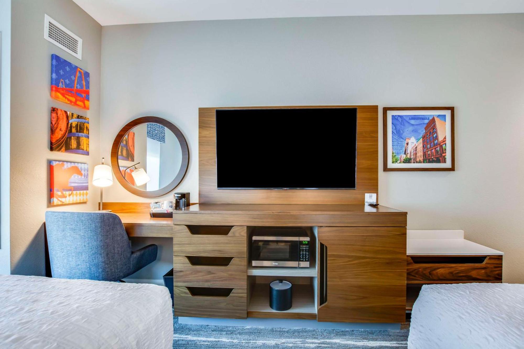 Hampton Inn & Suites By Hilton Louisville East Oxmoor 外观 照片