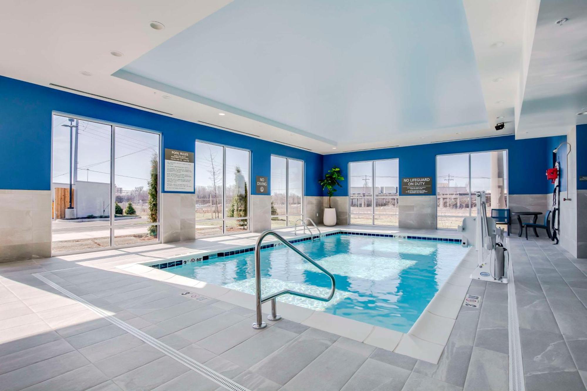 Hampton Inn & Suites By Hilton Louisville East Oxmoor 外观 照片